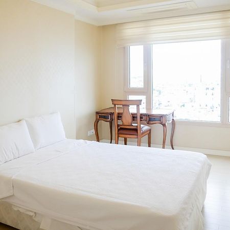Cantavil Hoan Cau Aparthotel Bandar Ho Chi Minh Luaran gambar